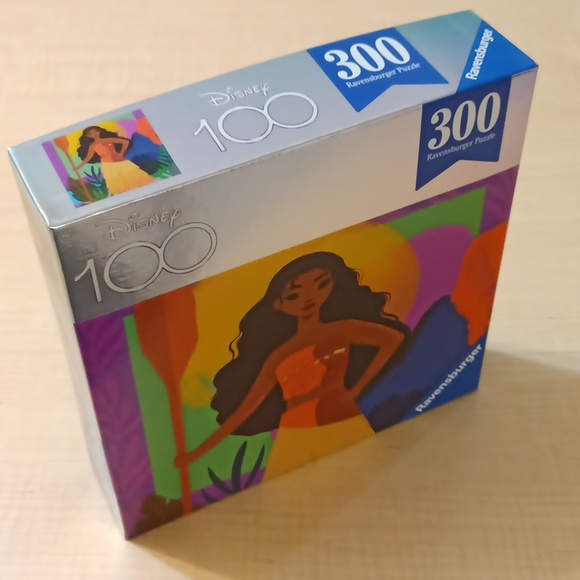 Disney Moana Ravensburger 300 pc jigsaw puzzle - Picture 2 of 7